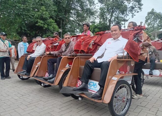 Prabowo Lanjutkan Program Pembagian Becak Listrik di Mojokerto