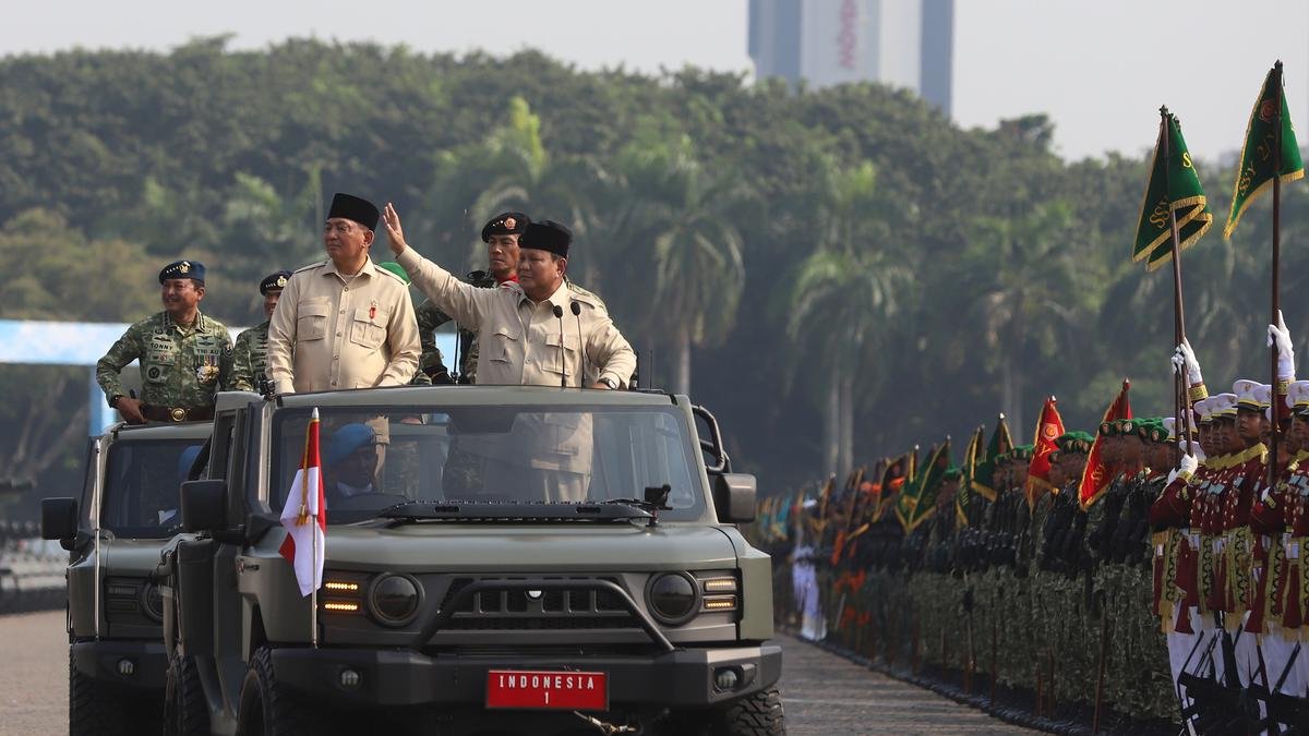 Menhan Ingatkan Rakyat: Pentingnya Memberi Dukungan bagi Prajurit TNI