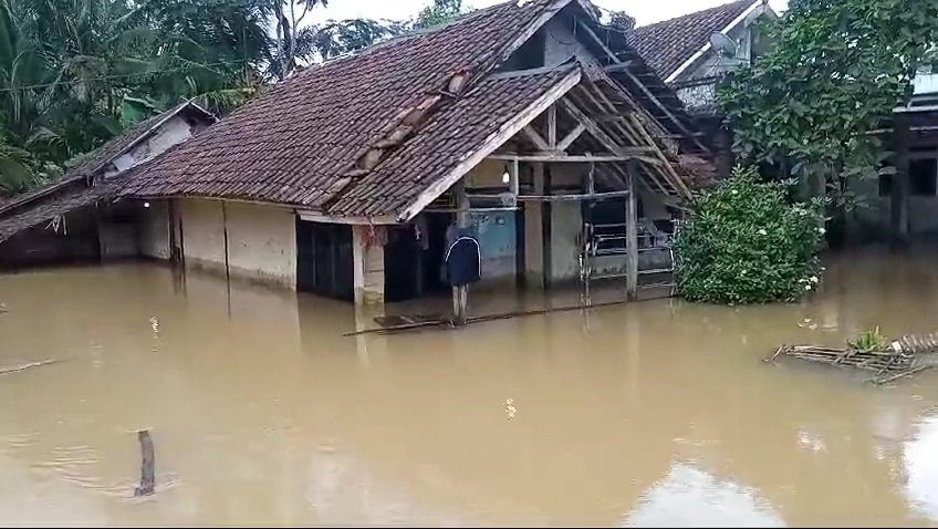 Banjir Rob Rendam Ratusan Rumah di Pandeglang, BPBD Ingatkan Warga Waspadai Cuaca Ekstrem
