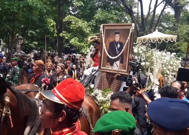 Pemakaman Paku Buwono XIII di Imogiri Dihadiri Ribuan Warga