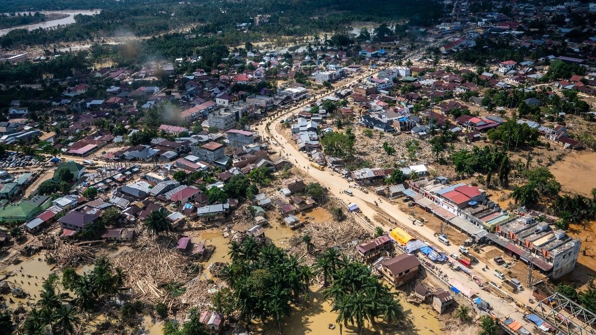Update Bencana Aceh: 326 Korban Meninggal, 167 Masih Hilang