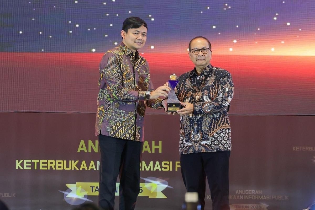 Kemenkop dan KemenUMKM Raih Predikat Informatif di Anugerah KIP 2025