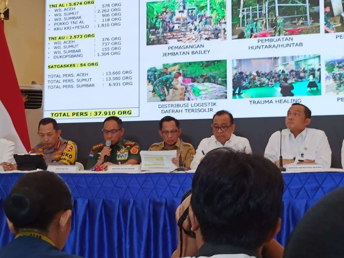 TNI Akan Tindak Tegas Oknum yang Ganggu Perbaikan Infrastruktur Pascabencana