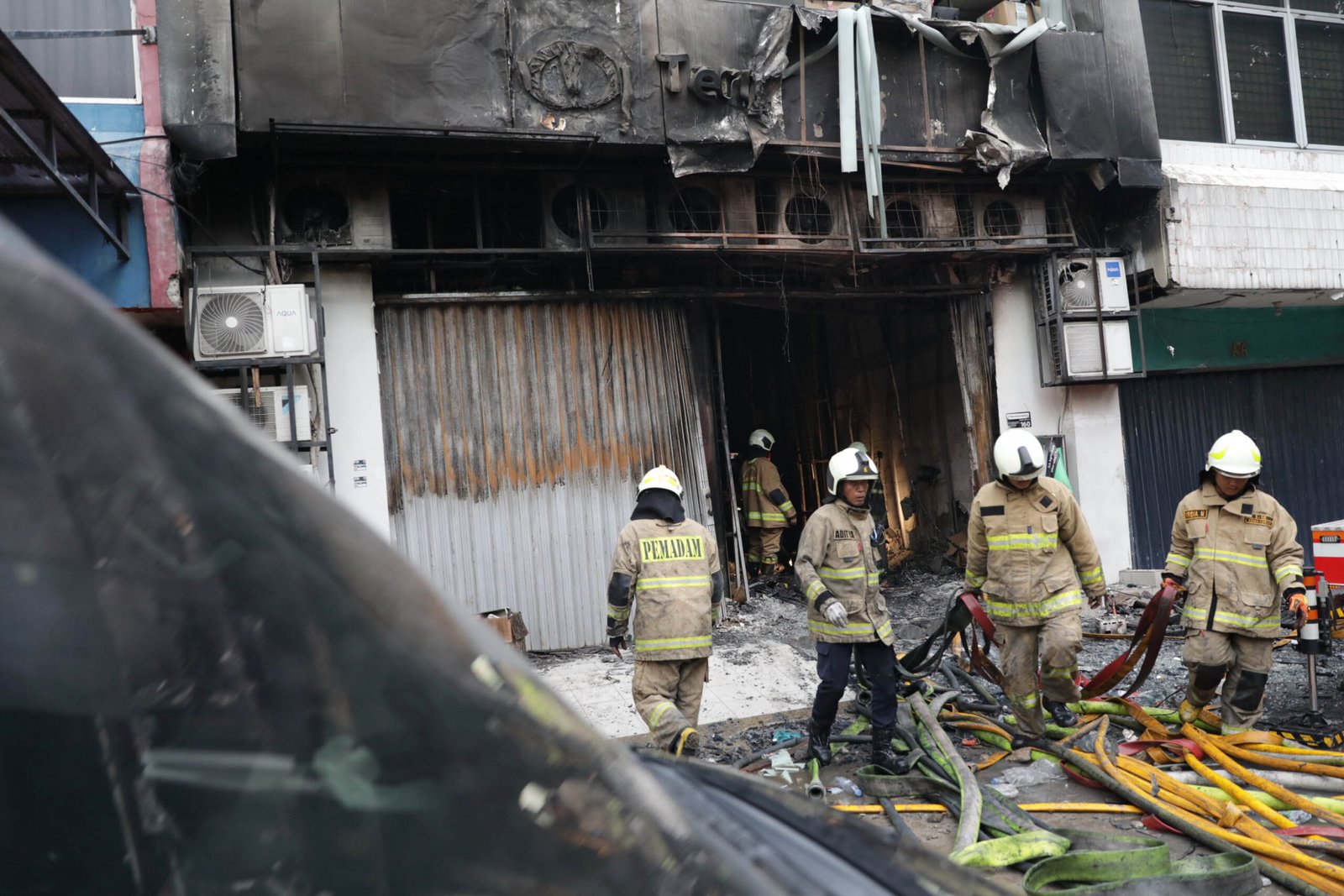 Evakuasi Korban Terra Drone, Tujuh Korban Dibawa ke RS Polri