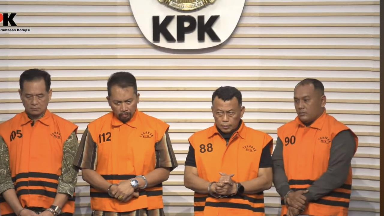 KPK Amankan Dokumen dan Senjata Api di Surabaya Terkait Kasus Eks Bupati Ponorogo