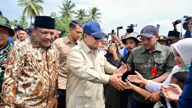 Prabowo Tegur Bupati Aceh Selatan yang Pergi Umrah Saat Bencana