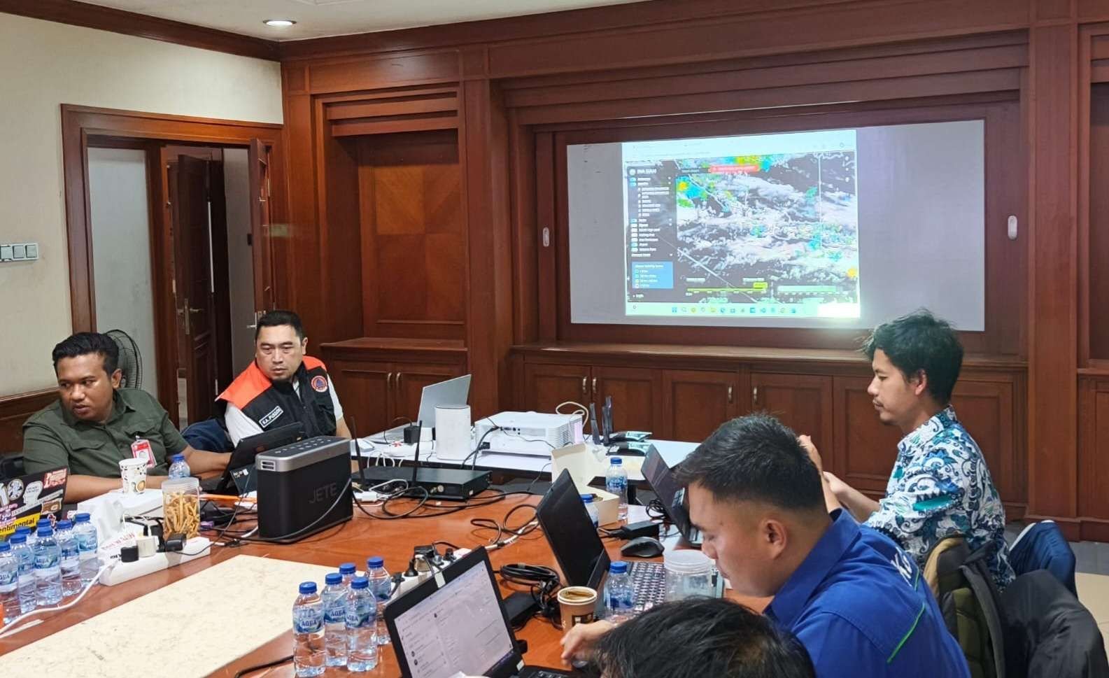 Tekan Curah Hujan, Pemprov DKI Gelar Modifikasi Cuaca Jakarta Selama Lima Hari