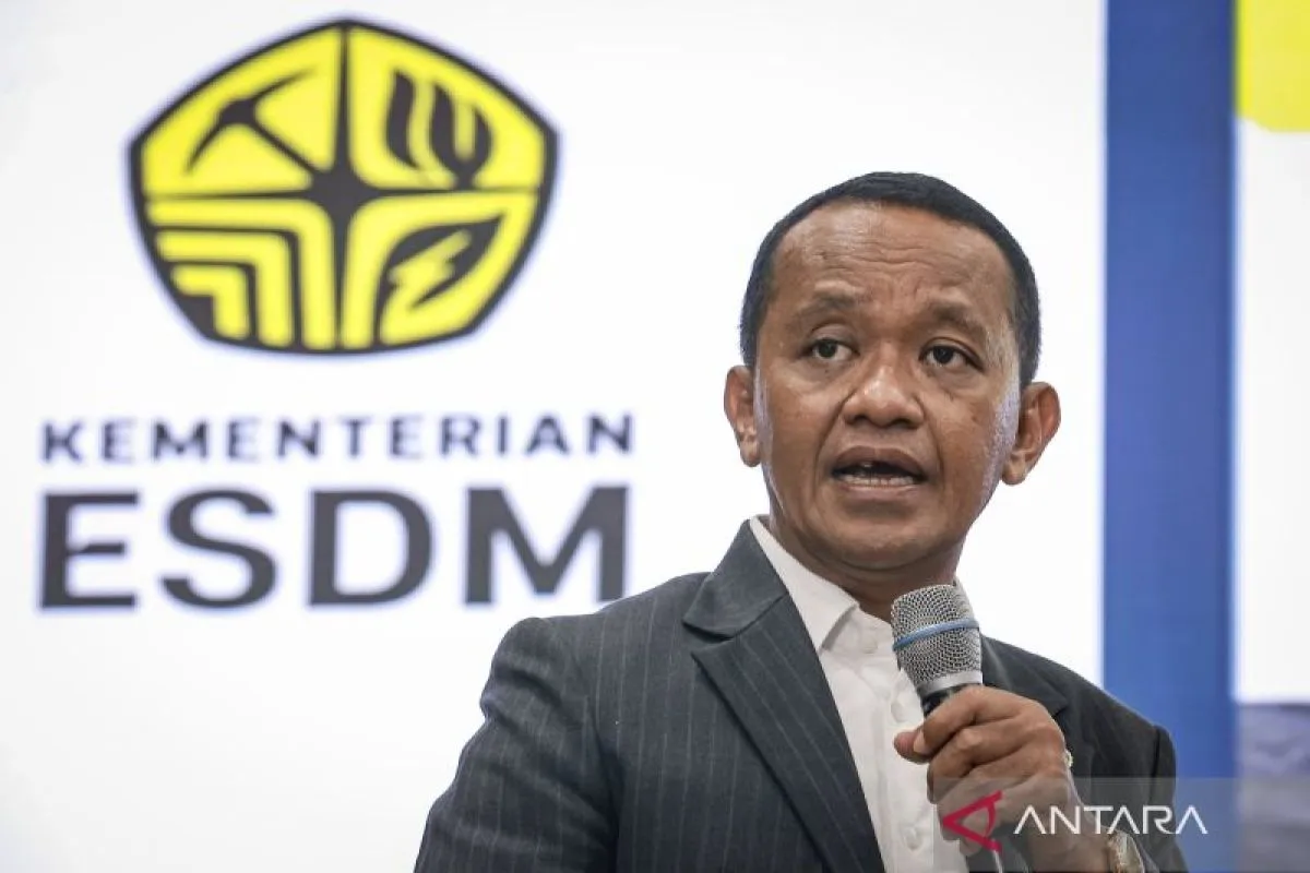 Bahlil Targetkan Kewajiban Bensin Campur Etanol Paling Lambat Tahun 2028