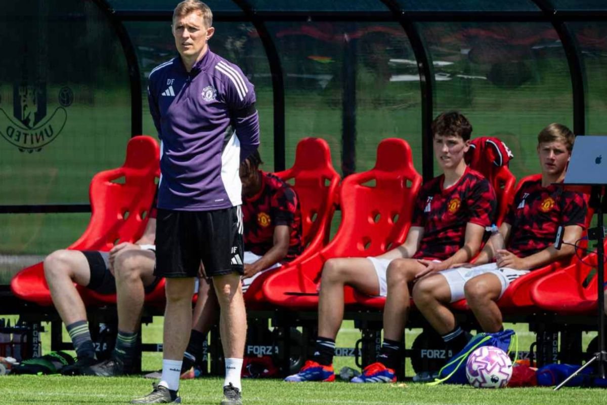 Jonny Evans Ditunjuk Jadi Asisten Fletcher, Era Baru Staf Pelatih Manchester United