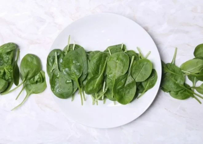 Tiga Jenis Sayuran yang Tidak Boleh Dimakan Mentah Menurut Ahli