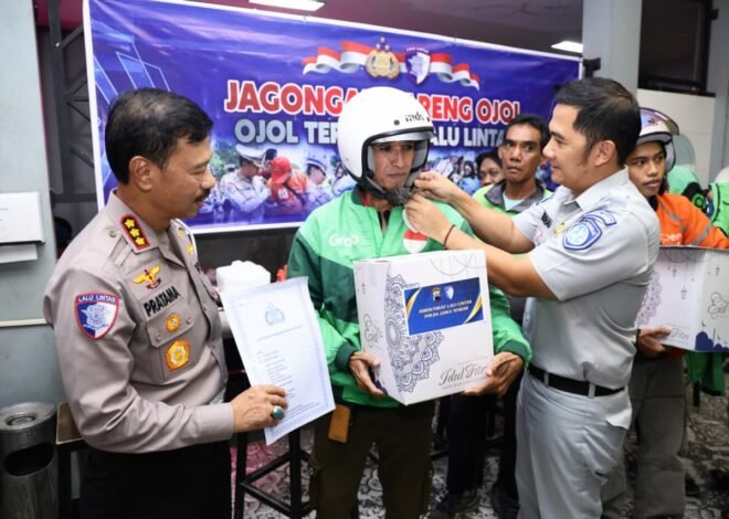Jasa Raharja Wilayah Jawa Tengah dan Ditlantas Polda Jateng Gelar Socio Engineering “Jagong Bareng Ojol”