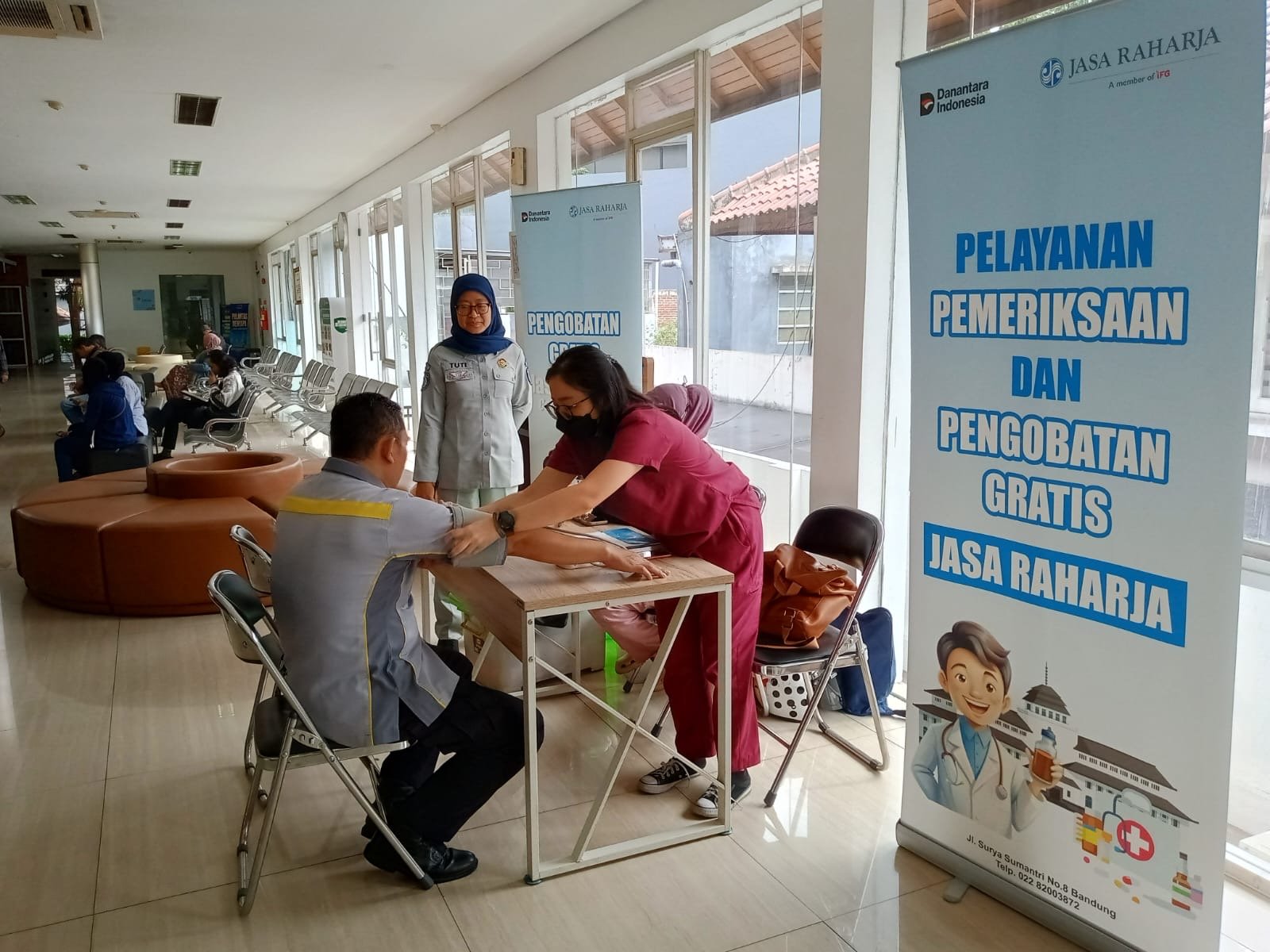 Perkuat Kolaborasi, Jasa Raharja Bandung Gelar Pengobatan Gratis MUKL Untuk Wajib Pajak di Samsat Padjajaran