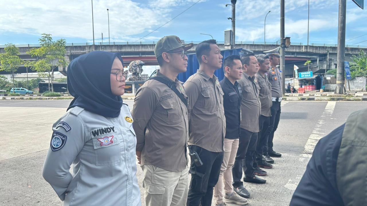 Tim Pembina Samsat KBB Gelar Operasi Gabungan di Tol Padalarang Timur, Tingkatkan Kepatuhan dan Keselamatan Berlalu Lintas