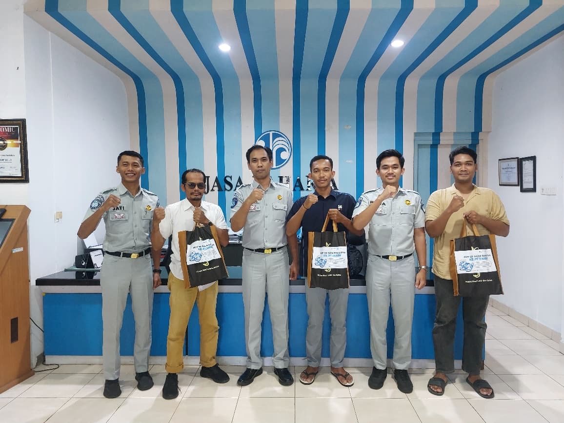 SPJR Cabang Sumbawa Berbagi, Bantuan Sembako Disalurkan kepada Aru Raharja