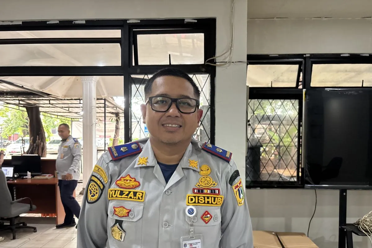 Sudinhub Jakut Tindak Parkir Liar Selama Ramadhan demi Kenyamanan Pengguna Jalan