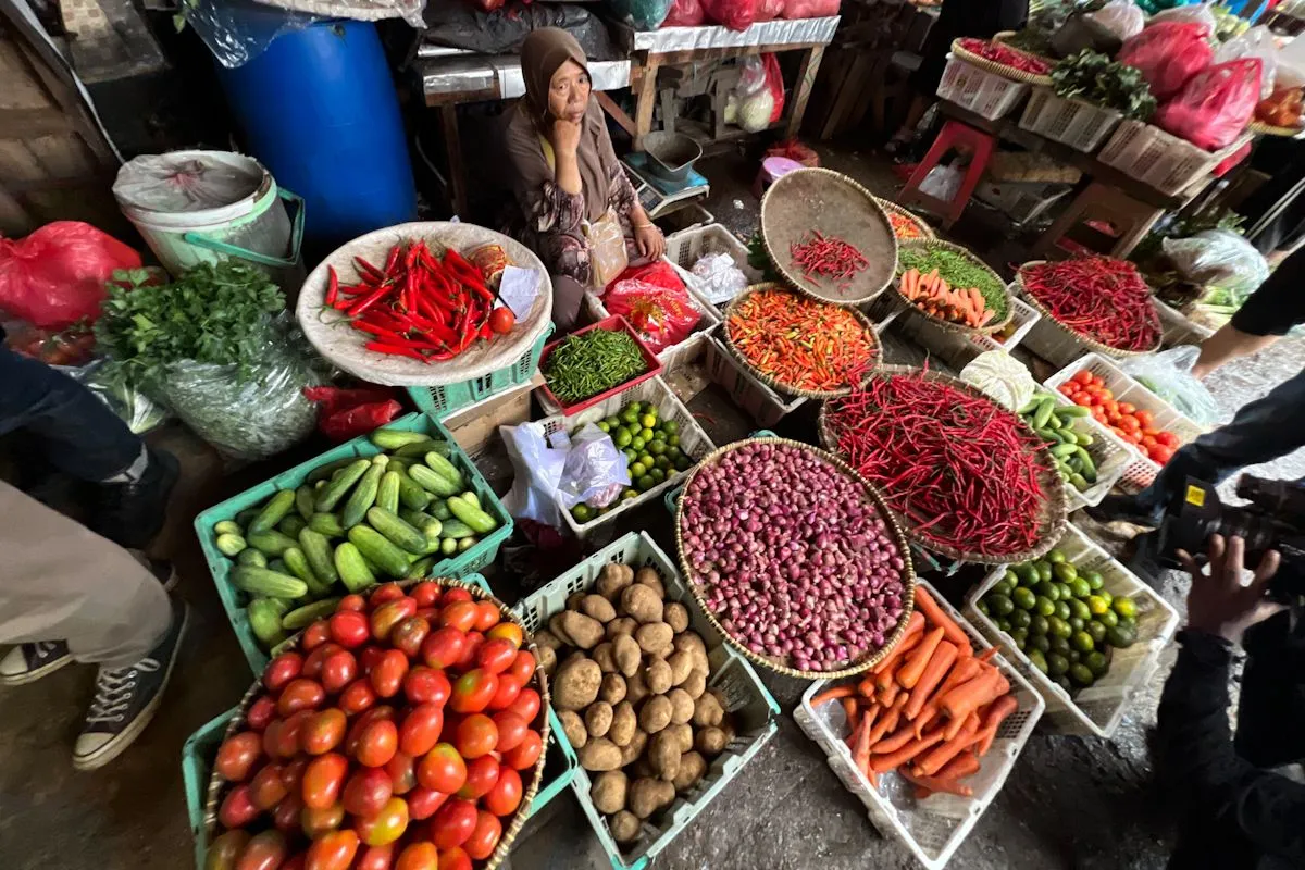 Update Harga Pangan Sabtu Pagi: Cabai Rawit Tembus Rp78.900 dan Bawang Merah Rp43.700 per Kg