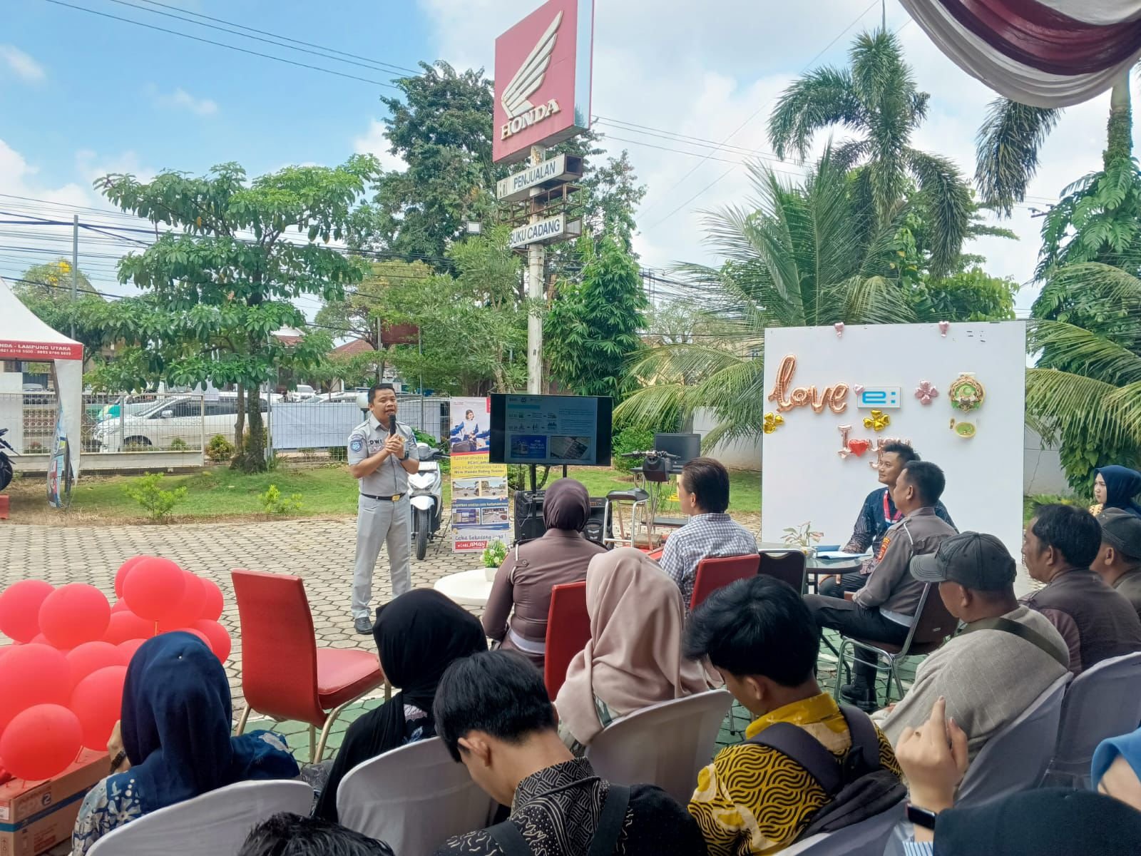 Bangun Kesadaran Berlalu Lintas, Jasa Raharja Cabang Kotabumi Gelar Safety Riding dan Sosialisasi di Jaya Sakti Honda Motor