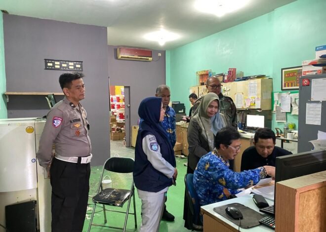Perkuat Hubungan Dengan Perusahaan Swasta, Jasa Raharja Bandung Bersama Tim Pembina Samsat Kawaluyaan Gelar Operasi Khusus Samsat