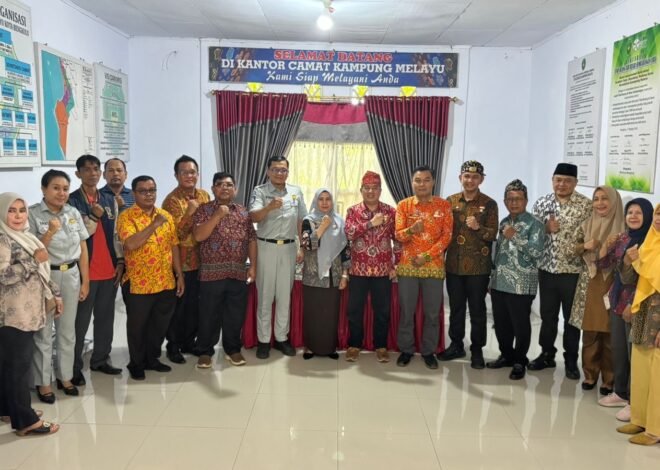 Jasa Raharja Bengkulu Bersama Bapenda Serahkan SPTPD kepada Camat Kampung Melayu untuk Tingkatkan Kepatuhan Pajak Kendaraan