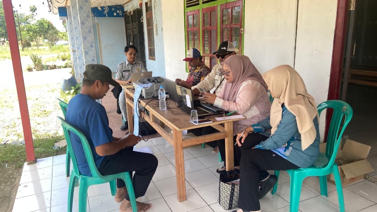 Jasa Raharja Singkawang Bersama Tim Pembina Samsat Sambas Gelar Samsat GOKATAN di Kecamatan Subah