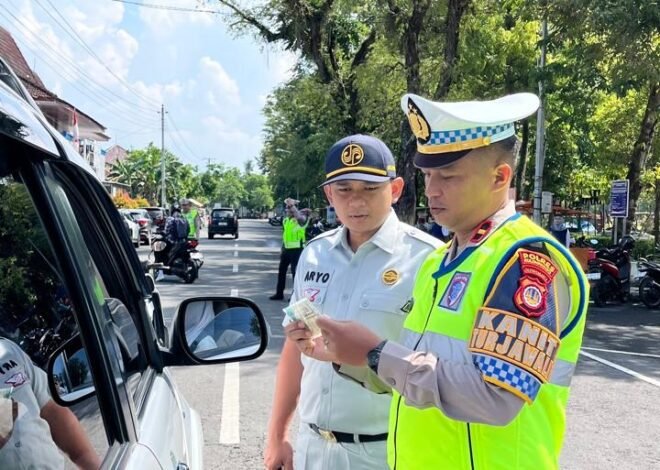 Operasi Penertiban PKB Digelar di Alun-Alun Wates, Tim Pembina Samsat Kulon Progo Dorong Kepatuhan Pajak Kendaraan dan SWDKLLJ