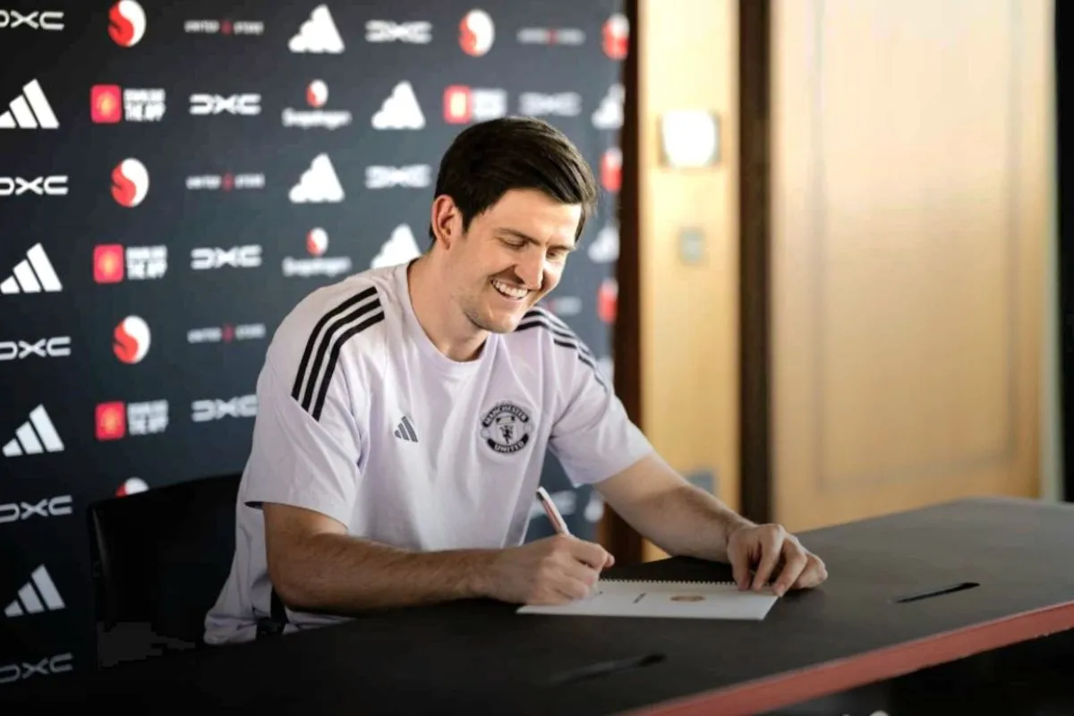 Harry Maguire Perpanjang Kontrak di Manchester United