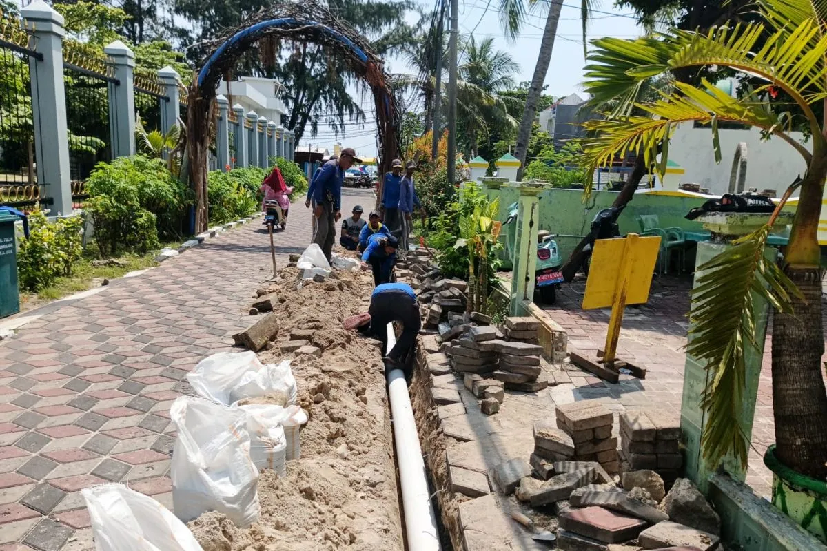 Pemkab Bangun Drainase Atasi Banjir di Pulau Panggang