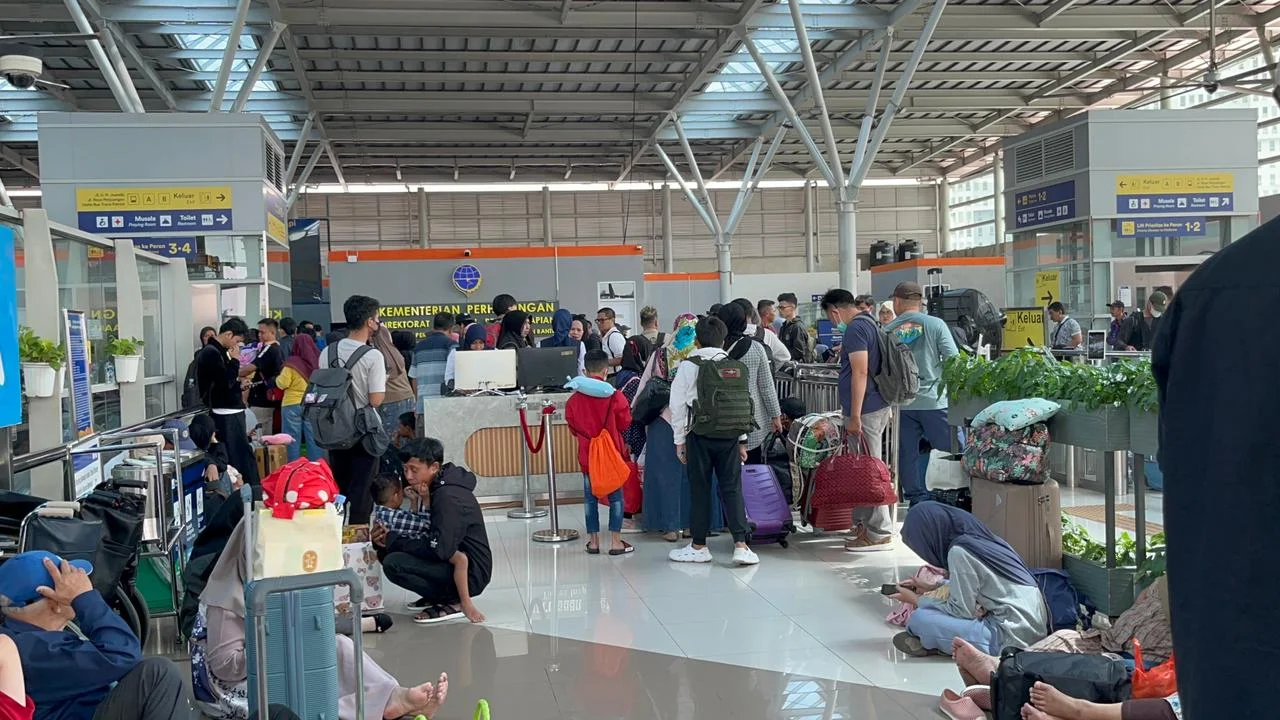 Stasiun Bekasi Lumpuh Sementara, Dampak Tabrakan KA Argo Bromo dan KRL