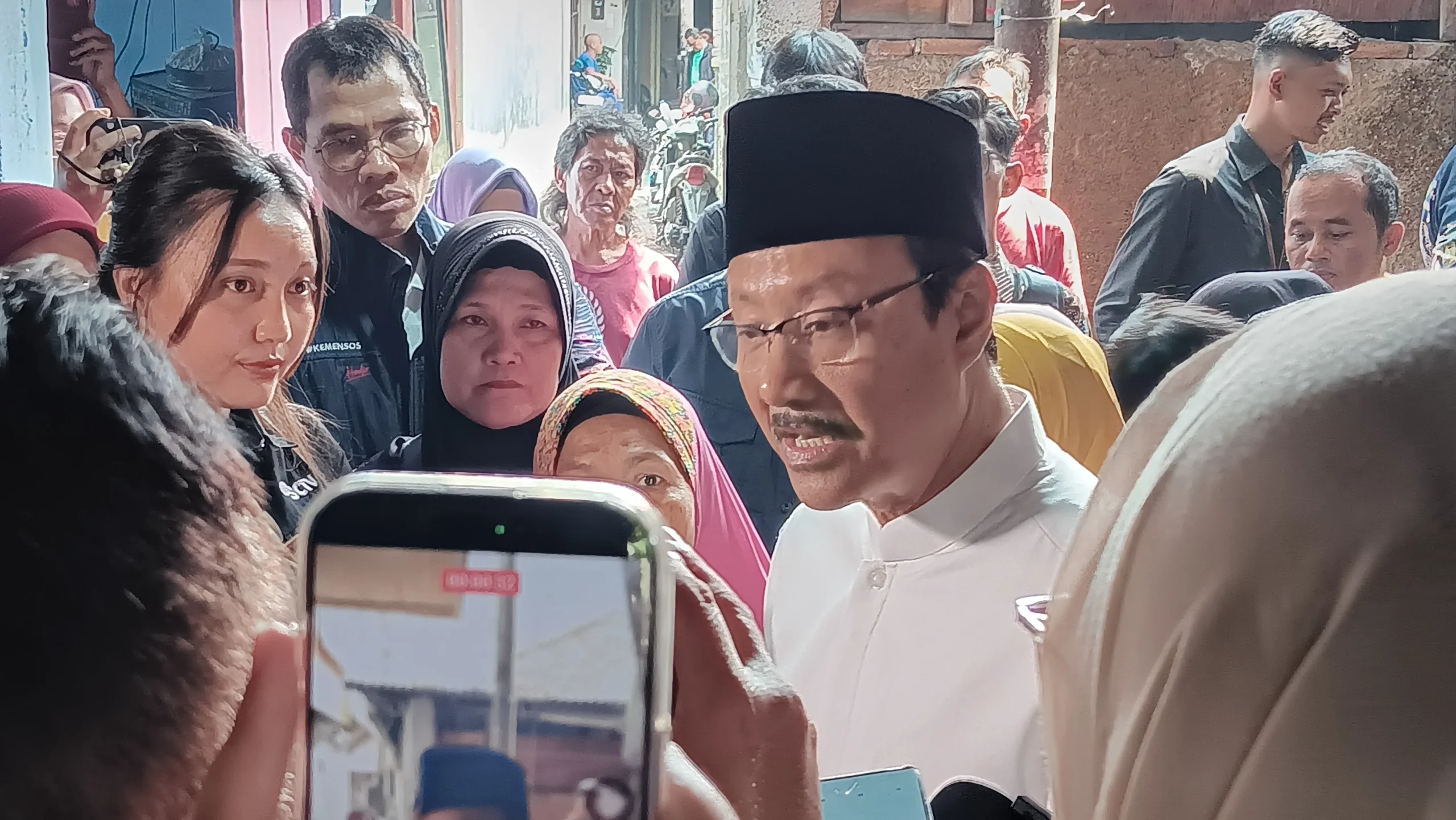 Mensos Jamin Penyaluran Bantuan bagi Ahli Waris Korban Kecelakaan Kereta Bekasi