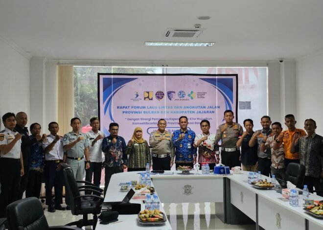 Dalam Upaya Menekan lakalantas : Jasa Raharja Cabang Mamuju Hadiri Rapat Forum Lalu Lintas dan Angkutan Jalan Provinsi Sulawesi Barat dan Kabupaten Jajaran