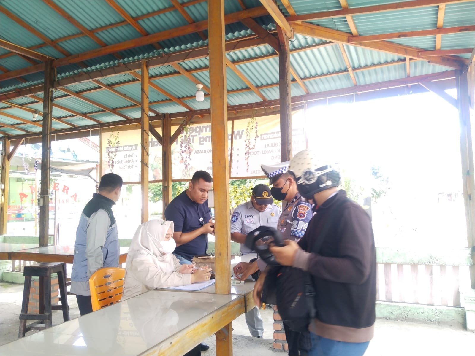 Jasa Raharja Sumbar Gelar Operasi Gabungan Bersama Samsat Padang Pariaman untuk Tingkatkan Kepatuhan Pengguna Kendaraan