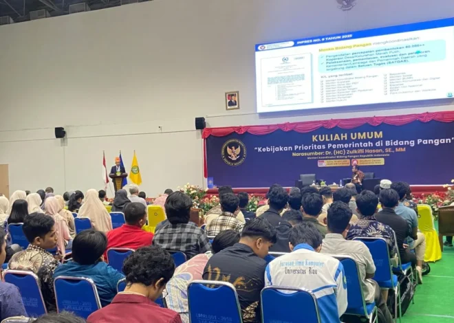 Kunjungi Universitas Riau, Wamenko Pangan Berikan Kuliah Umum Soal Swasembada