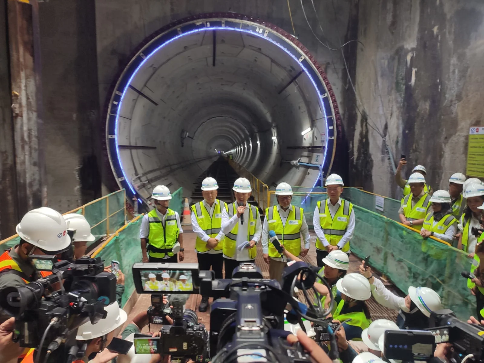 Wapres Pastikan MRT Bundaran HI–Monas Beroperasi Akhir Tahun 2027
