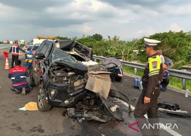 Kecelakaan Mobil Anggota DPR di Tol Paspro, 2 Orang Tewas