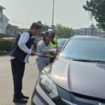 Tingkatkan Kepatuhan Warga Membayar Pajak Kendaraan Bermotor, Tim Pembina SAMSAT Ciputat Gelar Operasi Gabungan Razia