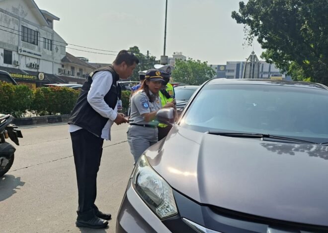 Tingkatkan Kepatuhan Warga Membayar Pajak Kendaraan Bermotor, Tim Pembina SAMSAT Ciputat Gelar Operasi Gabungan Razia