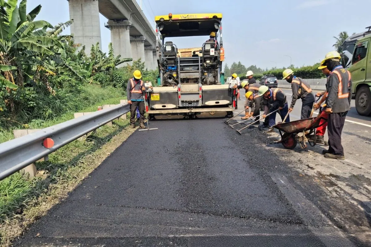 Jasamarga Mulai Perbaikan Sejumlah Titik Jalan di Tol Cipularang dan Padaleunyi