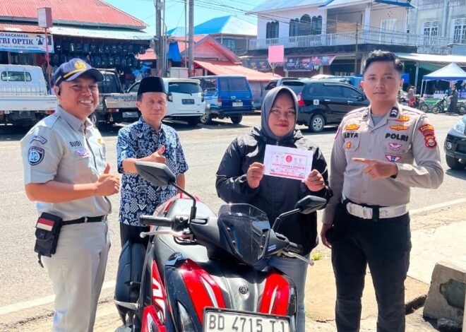 Samsat Mukomuko Gelar Sosialisasi Pemutihan Pajak Kendaraan Bermotor dan Layanan Samsat Keliling di Pasar Kamis Lubuk Pinang