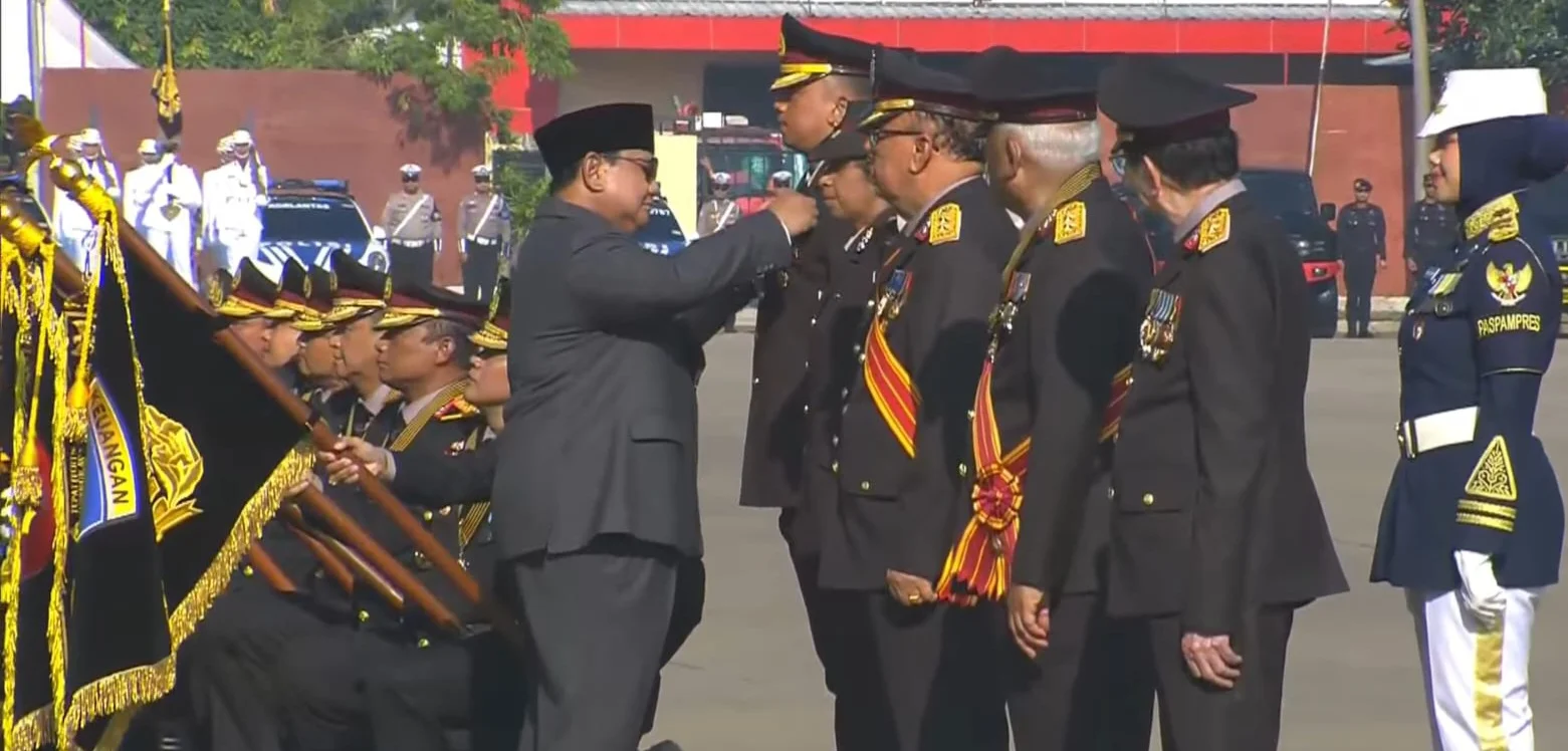 Hari Bhayangkara: Presiden Anugerahkan Tanda Kehormatan Bintang Bhayangkara Nararya