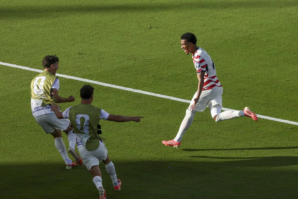 Cetak Gol, Folarin Balogun dan Malik Tillman Loloskan AS ke 16 Besar