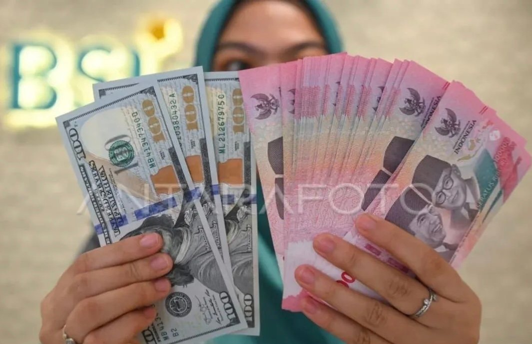 Sentimen Positif SKDU BI Bikin Rupiah Perkasa Lawan Dolar AS