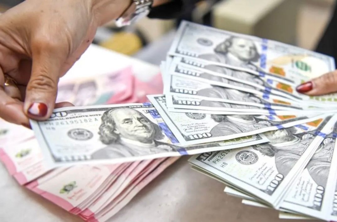 Tertekan Sinyal Hawkish The Fed, Kurs Rupiah Kembali Melemah