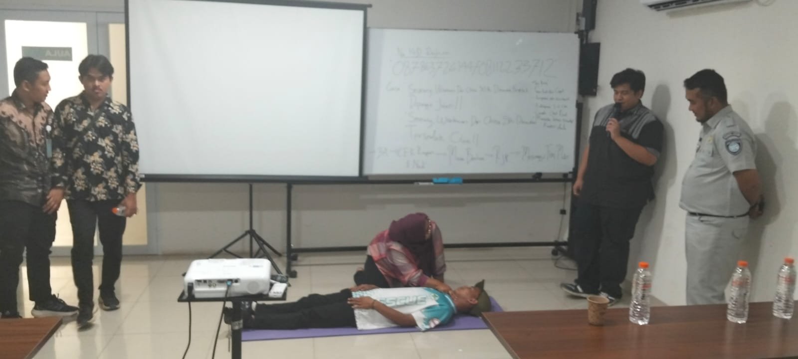 Jasa Raharja dan RS Rayhan Gelar Pelatihan PPGD bagi Relawan Ambulans dan Perangkat Wilayah Cipeundeuy