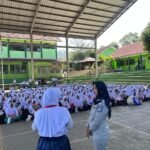 Jasa Raharja Cabang Sukabumi Bersama Satlantas Polres Sukabumi Tanamkan Budaya Keselamatan Berlalu Lintas di SMAN 1 Palabuhanratu
