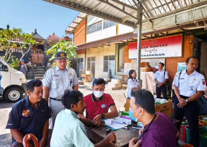 Bukan Sekadar Layanan Samsat Keliling,Jasa Raharja Bawa Pesan Keselamatan ke Pasar Rakyat Pesangkan