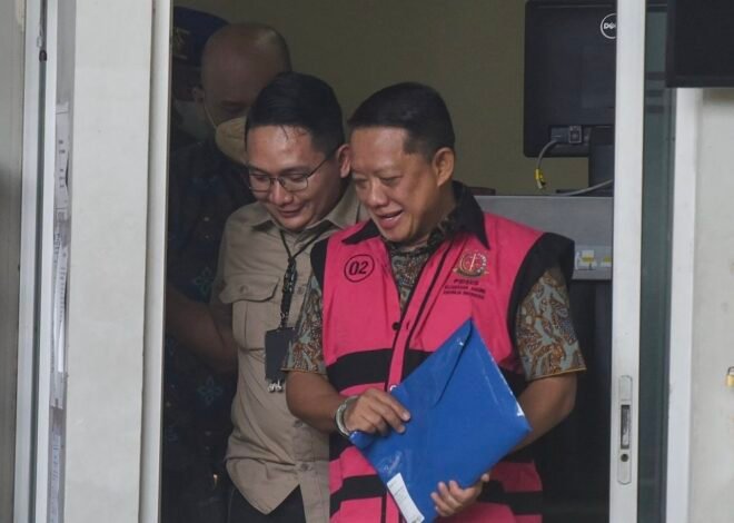 Febrie Adriansyah Datangi Kejagung untuk Pemeriksaan Perdana sebagai Tersangka