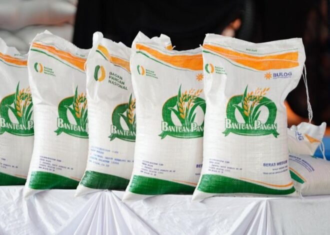 Bulog Distribusikan 1.184 Ton Beras kepada Puluhan Ribu Penerima di Cimahi