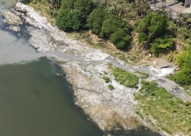 Diduga Cemari Sungai Porong, KLH Segel Saluran Limbah Pabrik di Jatim