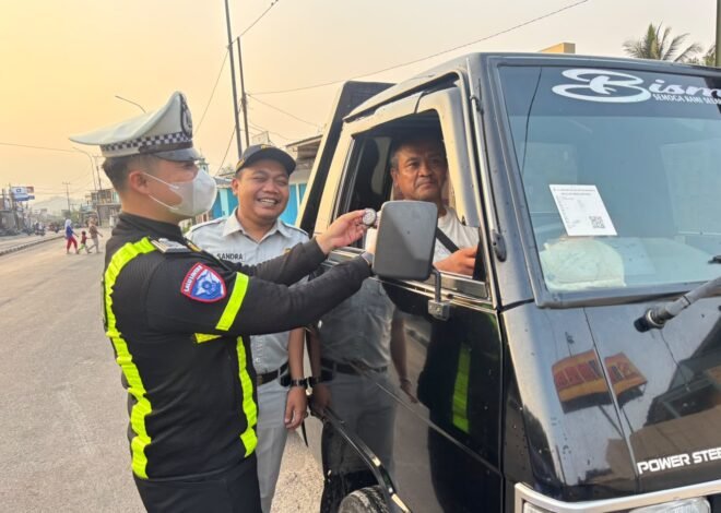Jasa Raharja Kanwil Jawa Barat dan Polres Cimahi Hadir di Daerah Rawan Laka, Tebarkan Pesan Keselamatan kepada Pengguna