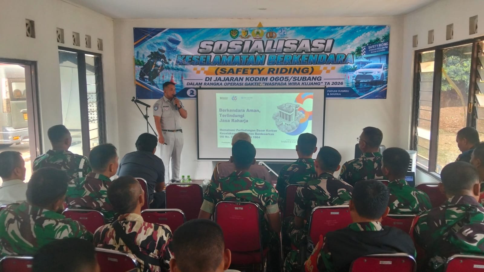 Tingkatkan Keselamatan Berkendara, Prajurit Kodim 0605Subang Ikuti Edukasi Safety Riding
